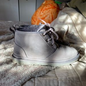 Women’s UGG neumel boots